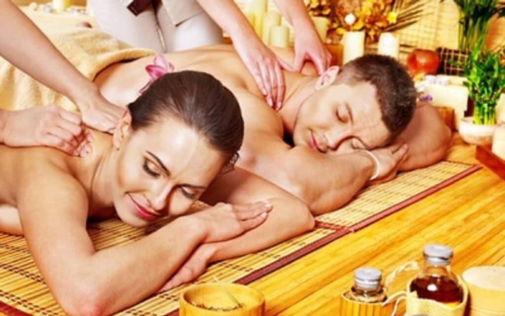 Wie Paare in Stuttgart Massage gemeinsam genießen Wie Paare in Stuttgart Massage genießen