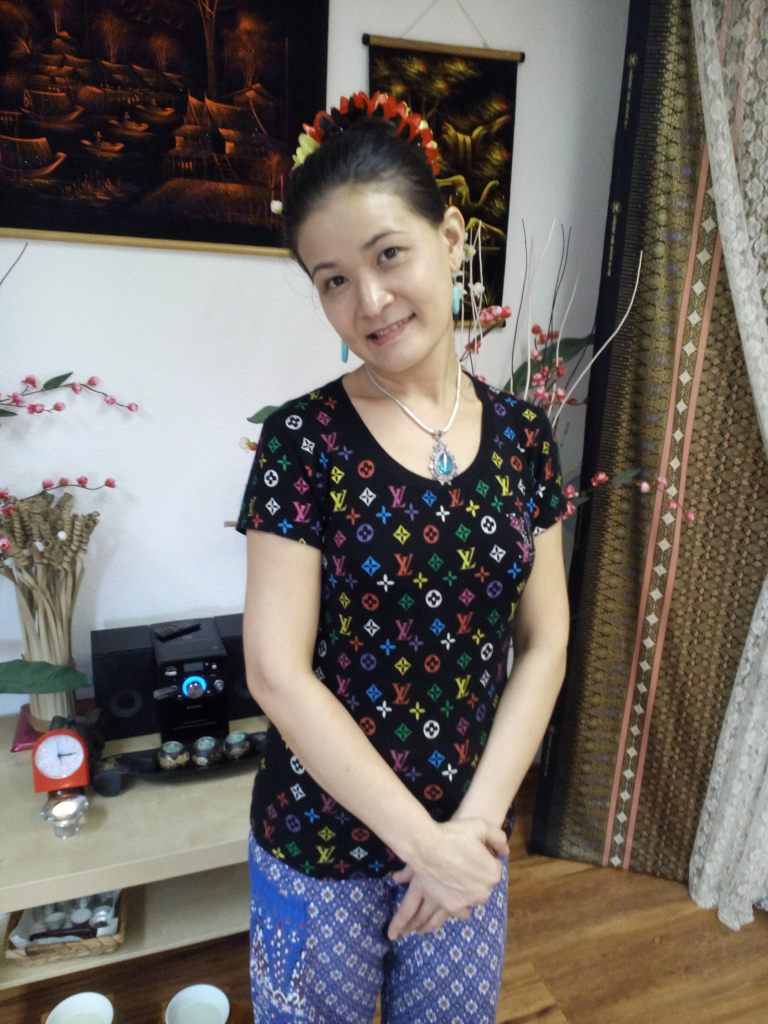 Kitty Kammer von Kitty's Thai Massage in Stuttgart.